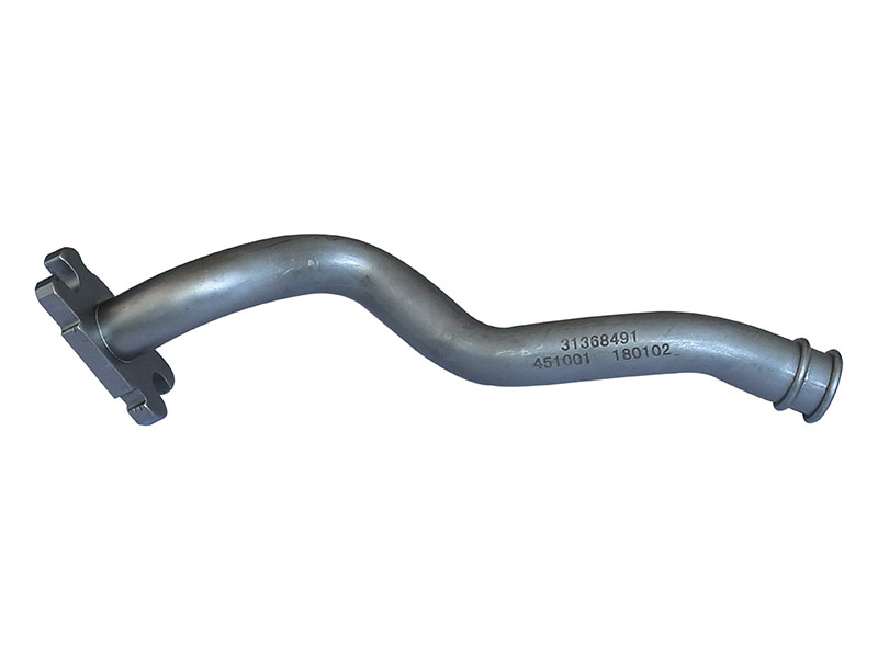 Supercharger oil return pipe